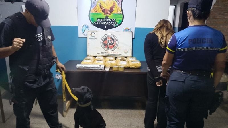 Detienen a una mujer con más de 11 kilos de marihuana
