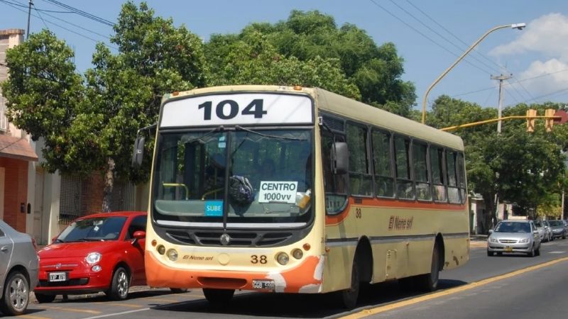 Paro total en transporte: se suman cuatro empresas por reclamos salariales