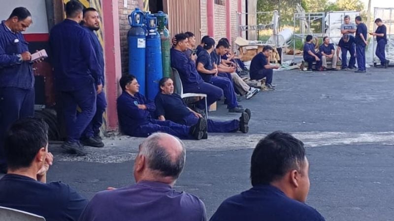 Cierre inesperado: trabajadores de Neba se encontraron con las puertas cerradas