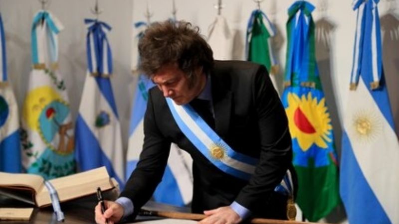 Milei invitó a 10 gobernadores a su próximo viaje a los Estados Unidos