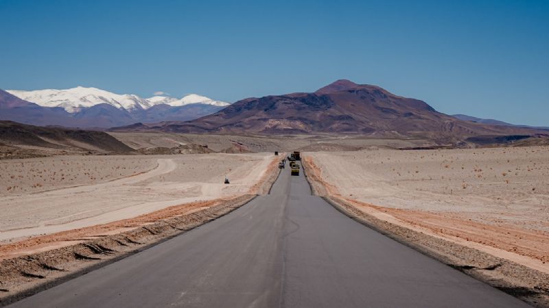 El Gobernador recorrió la emblemática obra de la Ruta 43