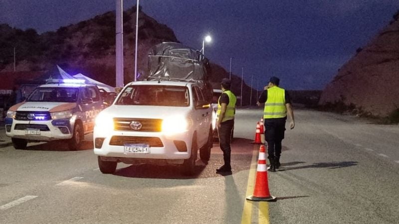 Advierten que policías y agentes no pueden usar el rostro cubierto en operativos vehiculares