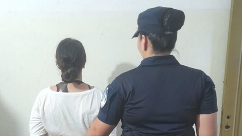 Jovencita le robó a una mujer mayor y terminó presa