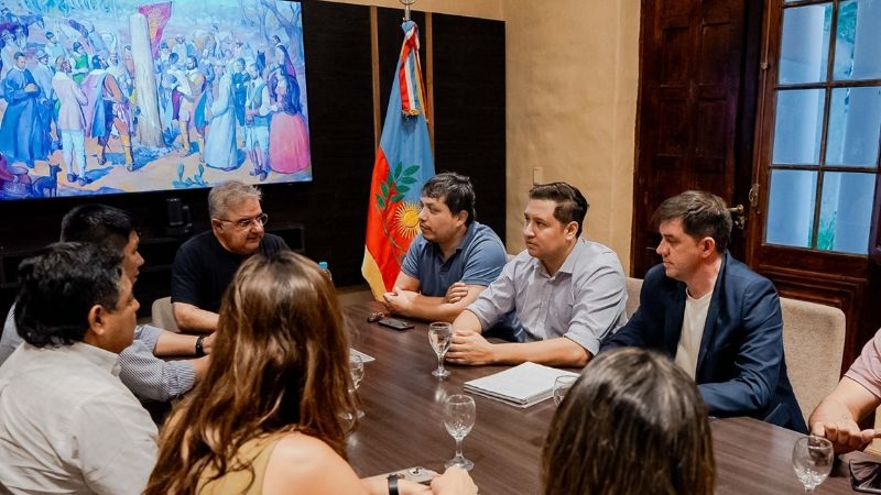 Jalil analizó con intendentes de Tinogasta y Fiambalá la crisis del sector vitivinícola