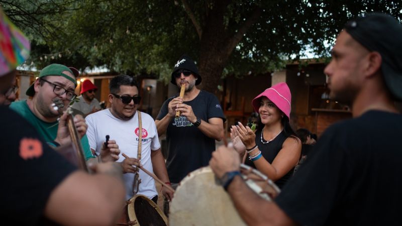 El carnaval arrancó con el Jueves de Compadres y sigue a pleno con la Catuchaya