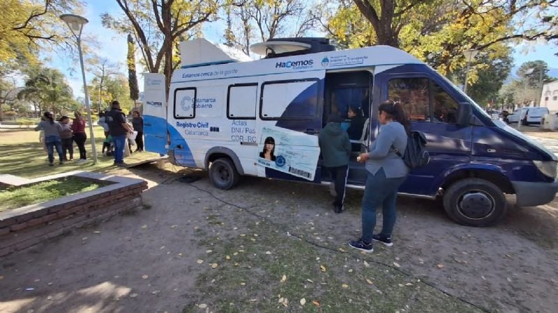 Se retoman los Operativos del Móvil de Documentación Rápida en Capital e interior provincial