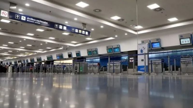 Un gremio aeronáutico anunció paro en 27 aeropuertos del país para este lunes