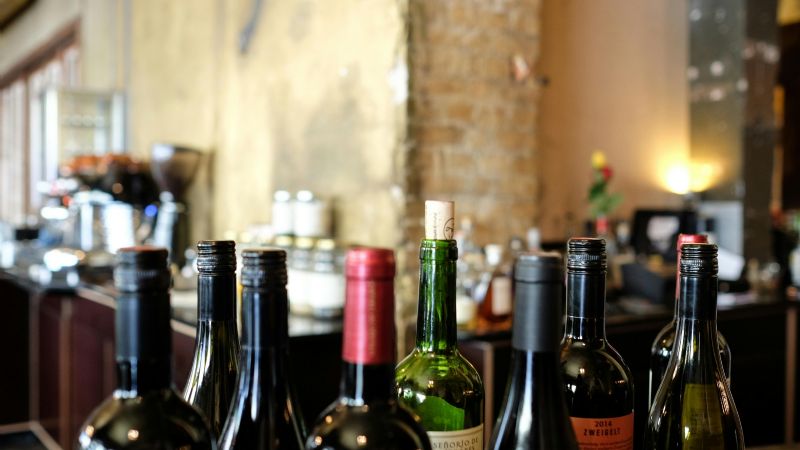 El vino argentino se desploma a mínimos históricos por la crisis y la caída del consumo
