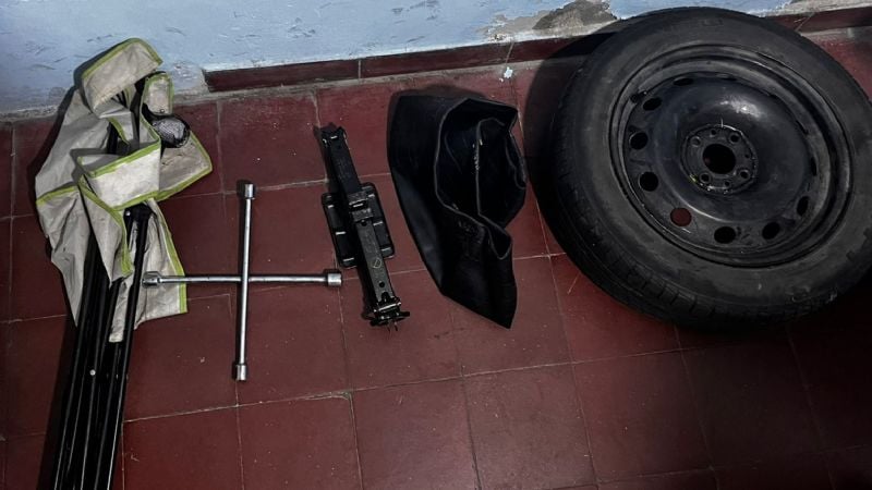 Recuperan elementos robados y arrestan a un hombre por desorden