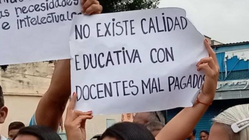 Docentes autoconvocados preparan una nueva marcha