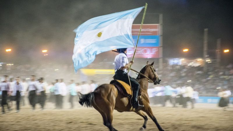 Doma, folklore y una noche que promete desbordar en el Festival del Agricultor