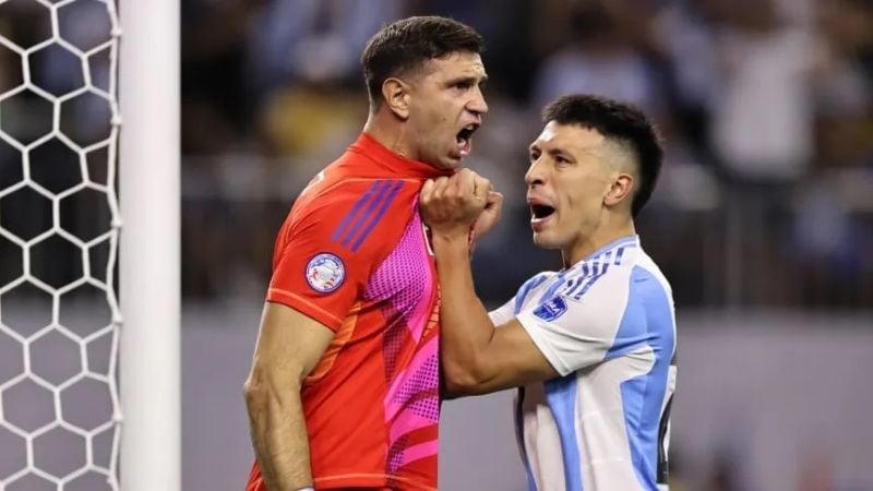 Lisandro López agradecido al “Dibu” y Mac Alliser