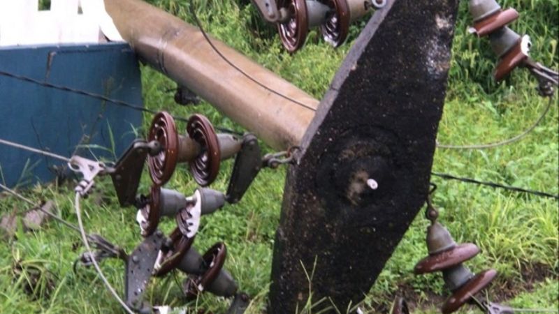 Cayó una columna y se resintió el servicio de energía