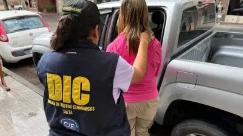 Catamarqueña y su pareja detenidos por estafas con falsos trabajos mineros