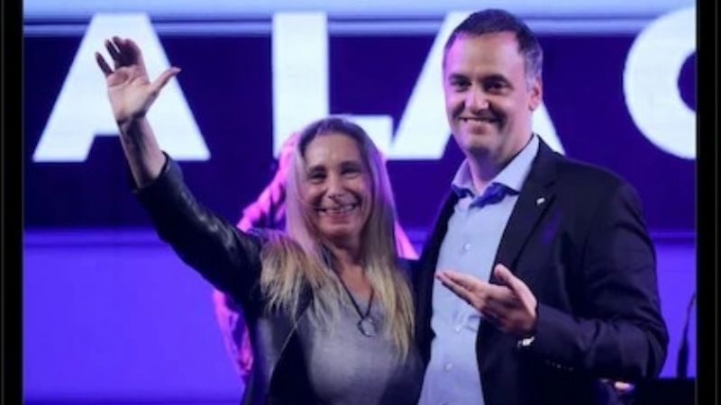 Adorni agradeció el respaldo del Gobierno: “La palabra no debió ser deslomarse”