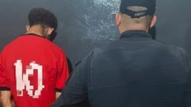 Golpeó a su ex en la Plaza de la Estación