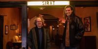 El guionista Santiago Fillol (Izq.) junto a Oliver Laxe, director de Sirat, candidata a mejor película internacional.