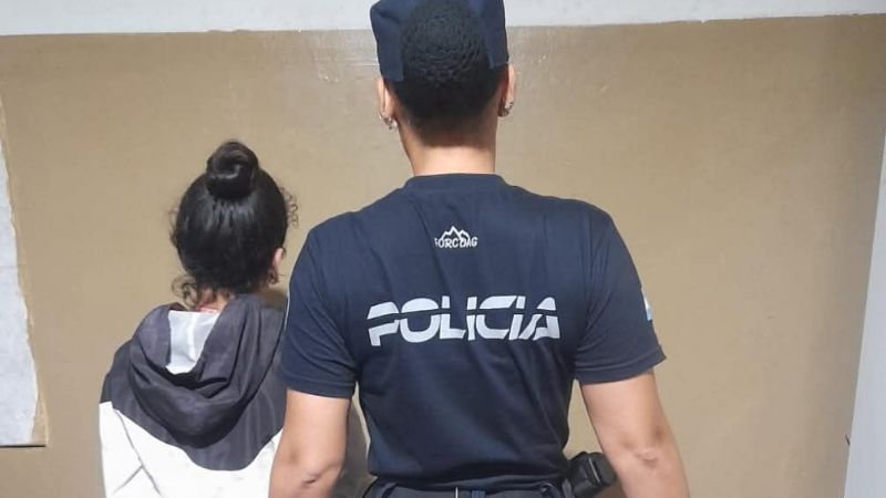 Intentaron comprar con una tarjeta robada y terminaron detenidas