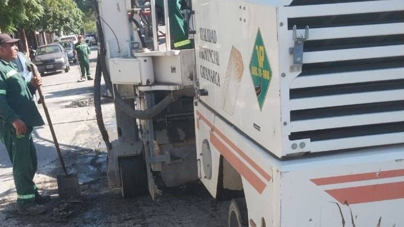 Tránsito interrumpido por tareas de fresado en Av. Mariano Moreno