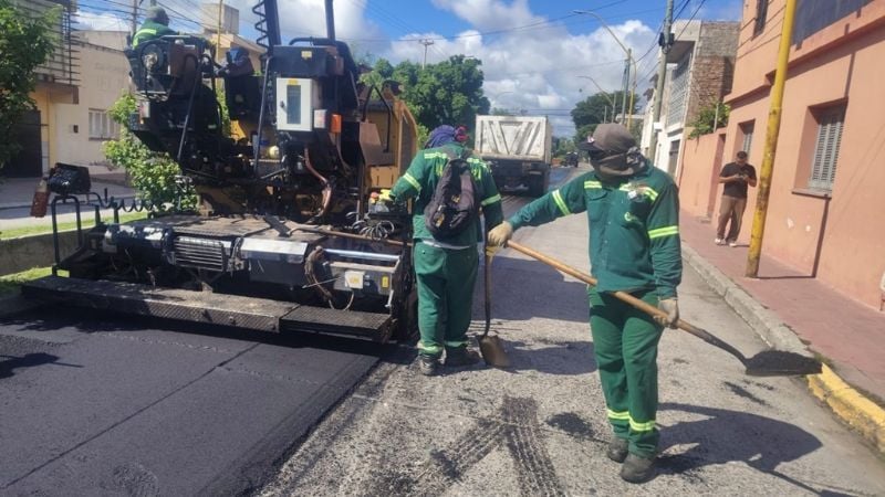 Se refuerza el plan de bacheo en la Capital