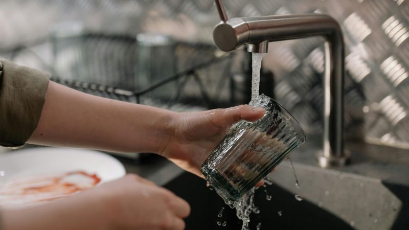 Se normalizó el servicio de agua en la zona oeste de la Capital
