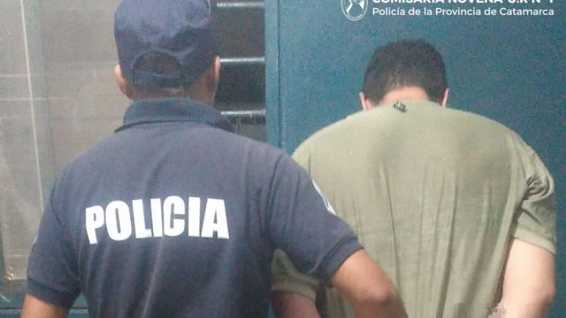Atacó a su propia madre y terminó tras las rejas en el sur capitalino