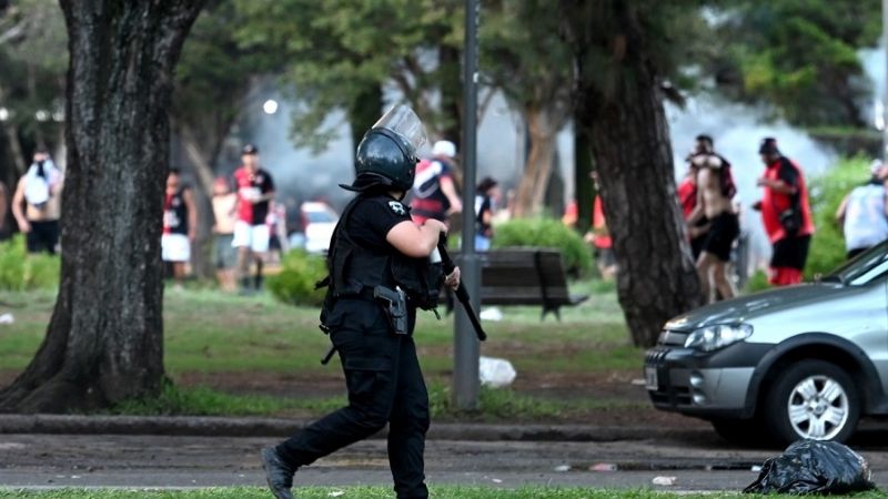 Ardió “Ñuls”; represión policial y destrozos en el estadio