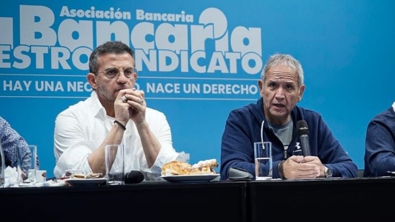 Bancarios fijan fecha para definir su plan de lucha frente a ola de despidos