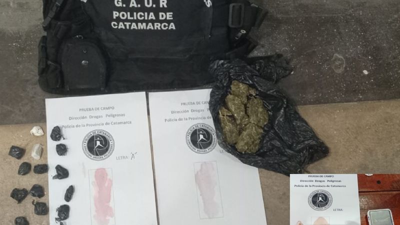 Secuestraron una narcoencomienda y un teléfono celular de alta gama