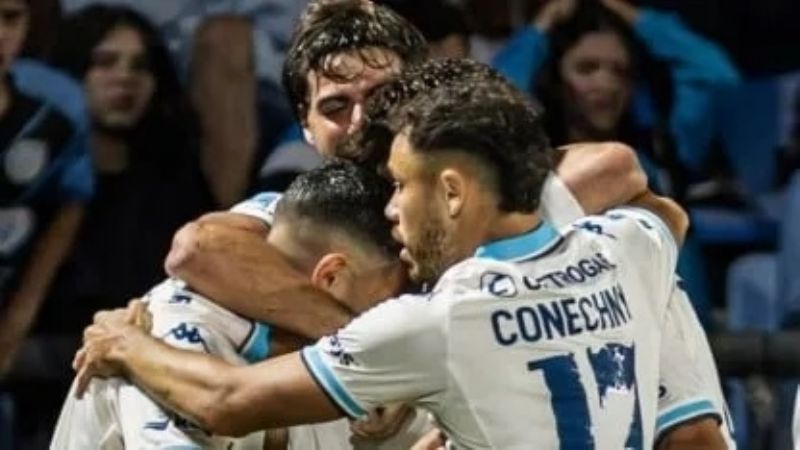 Cambeses atajó un penal y Racing ganó