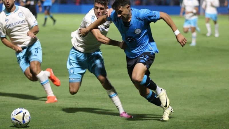 Cambeses atajó un penal y Racing ganó