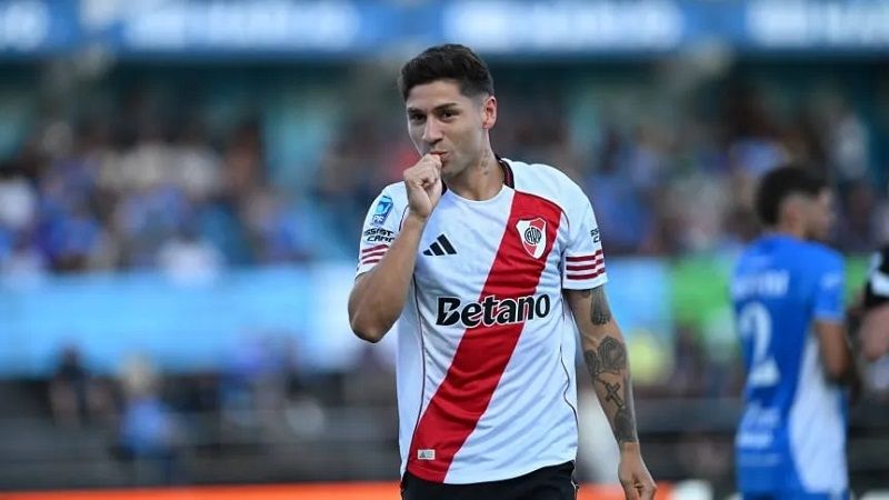 River sufrió, pero le ganó a Estudiantes de Río IV