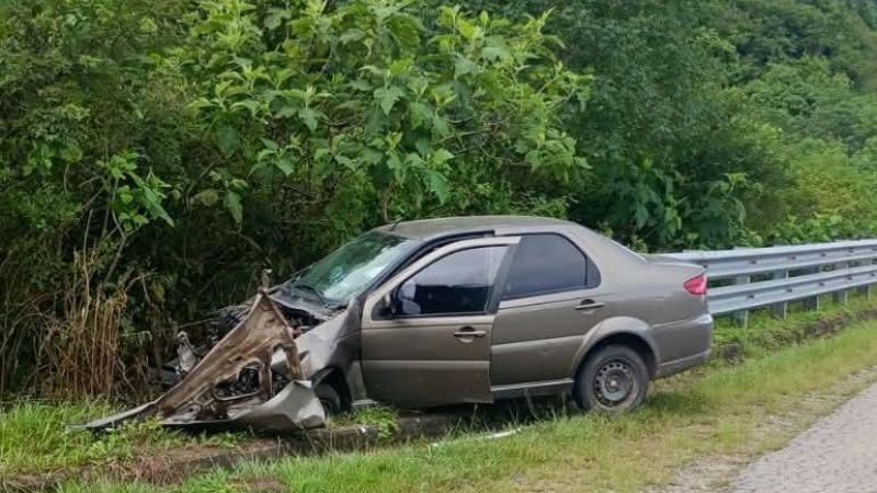 Violento siniestro vial: un automovilista resultó herido y fue hospitalizado