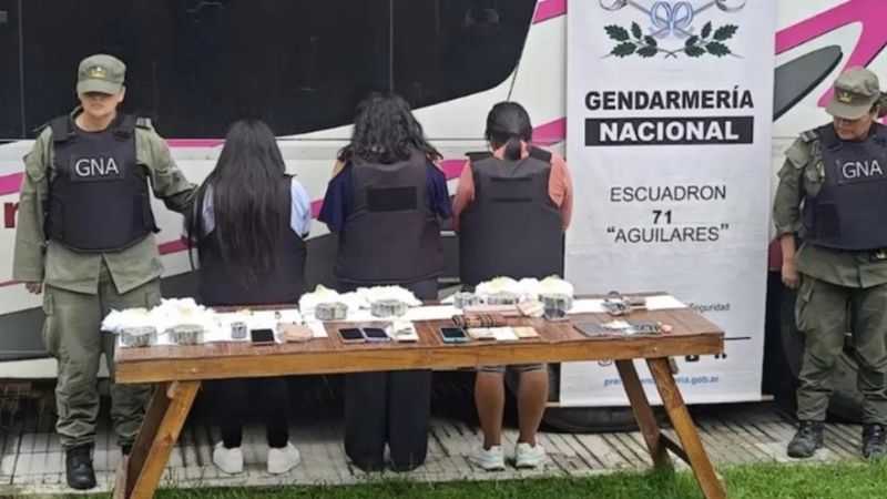 Iban en un tour de compras con más de 500 cápsulas de cocaína en el estómago
