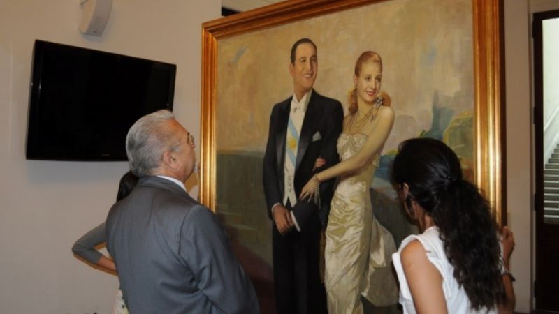 Sacaron un cuadro de Perón y Evita y evalúan reemplazarlo por Lionel Messi