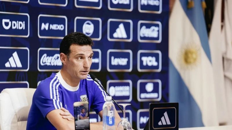 Scaloni dispuesto “a ver a los chicos que vinieron ahora”
