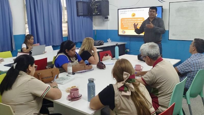 El  SEM Capital impulsó el 1º Encuentro de Alfabetización Avanzada para docentes del segundo ciclo