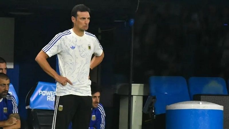 Scaloni: "Es mejor que pase ahora, y corregir"