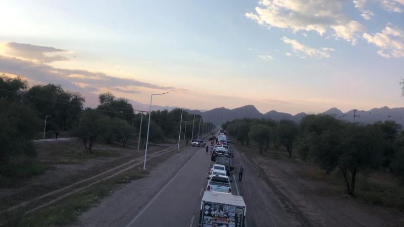 Tinogasta: docentes mantienen el corte en la Ruta 60