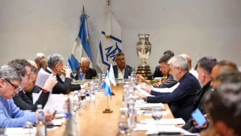 AFA sostuvo el paro del fútbol argentino