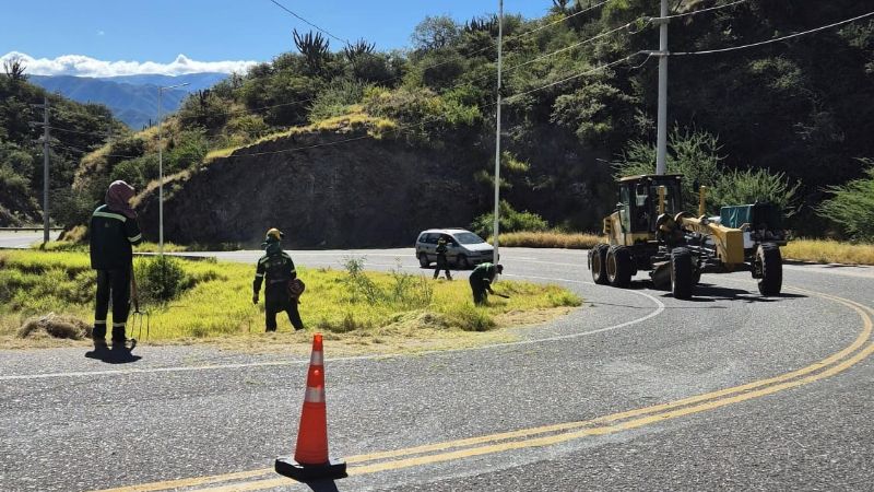 Trabajos de desmalezado en la Quebrada de Moreira