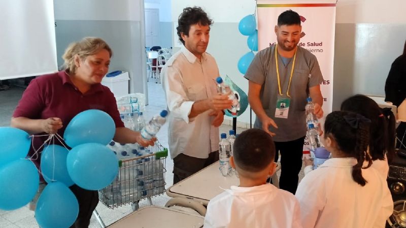 Promueven el cuidado del agua en una escuela de Fray Mamerto Esquiú