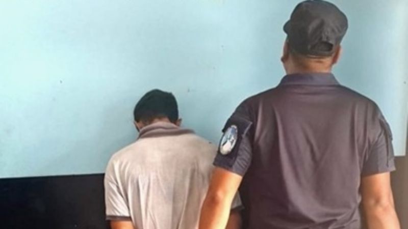 Fue sorprendido con una bolsa de cemento que sería robada