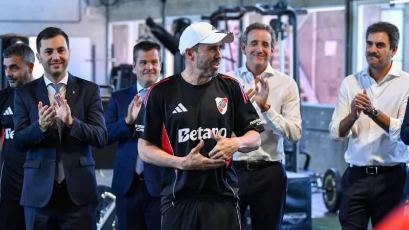 Primer día de Coudet como DT de River