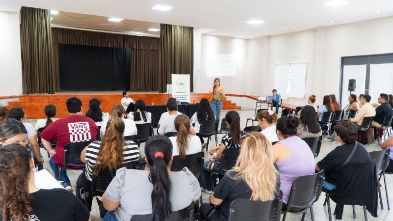 Salud capacita a referentes comunitarios para fortalecer la prevención del suicidio