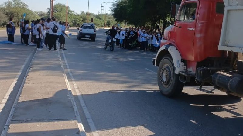Manifestaciones generan tránsito restringido en rutas nacionales 40 y 60 en Catamarca