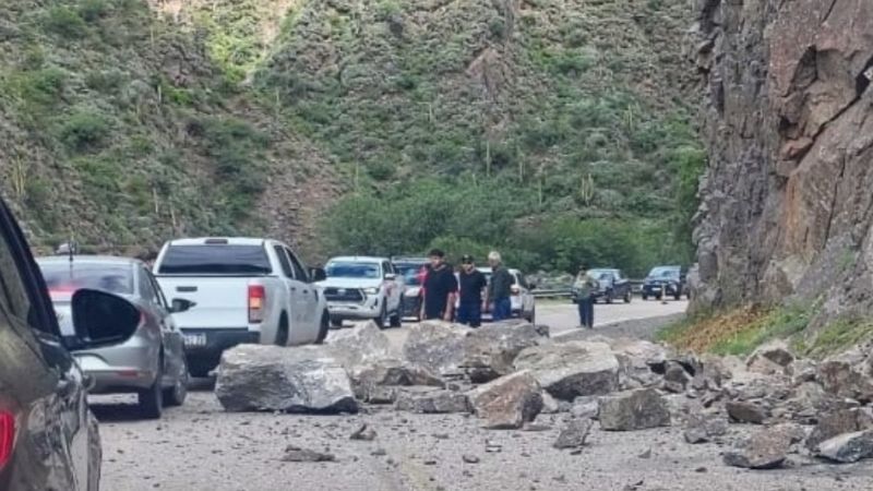 Se produjeron derrumbes en la Quebrada de Belén