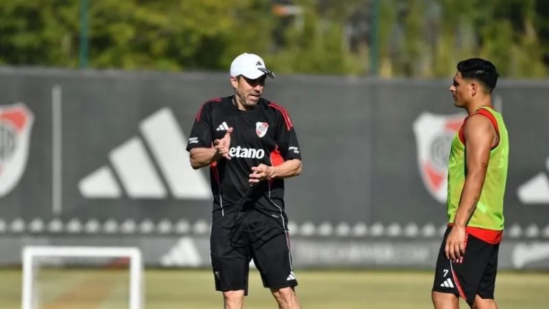 Coudet espera a Quintero para definir su primer equipo