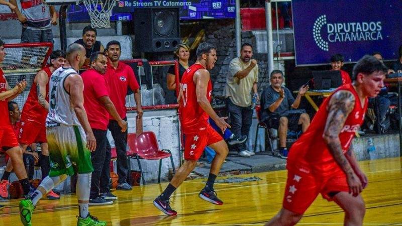 Red Star arrancó con un triunfazo ante Mitre