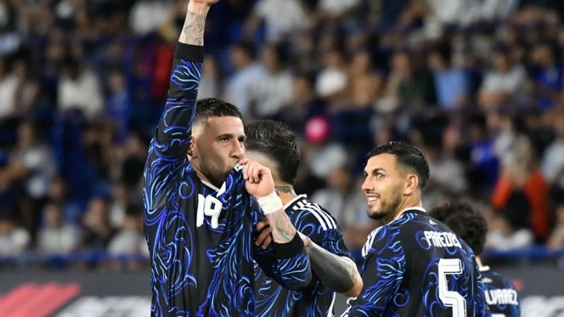 Argentina goleó 5-0 a Zambia en La Bombonera